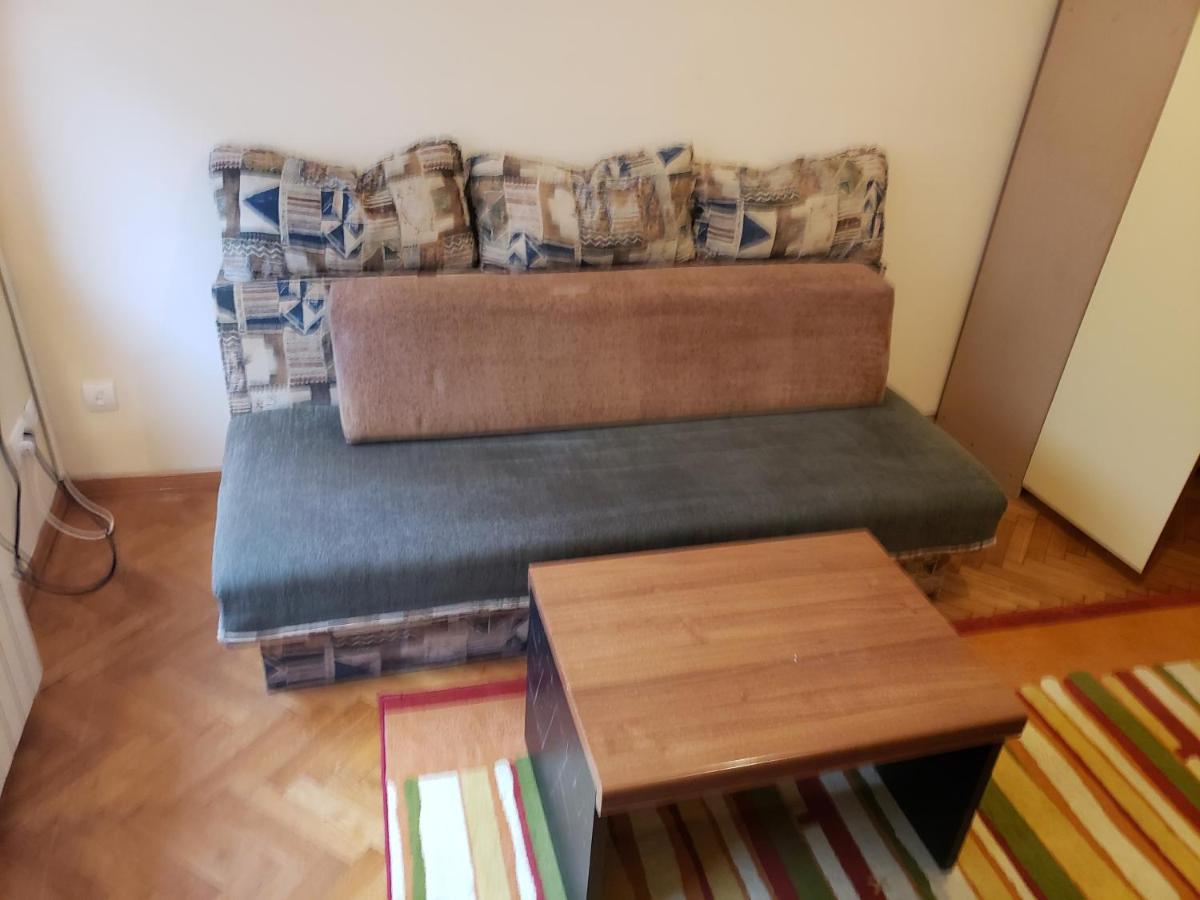 Private Cozy Room 1 With Shared Kitchen In Appartment, Downtown Βελιγράδι Εξωτερικό φωτογραφία